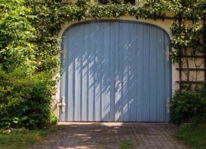 Beneficios térmicos de las puertas de garaje eficientes
